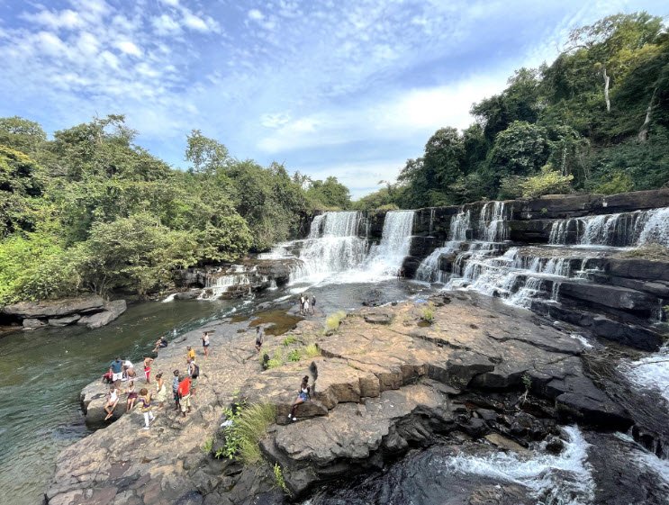 Soumba Waterfall, Guinea
